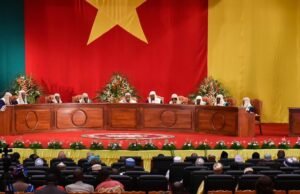 Um grupo de professores está alinhado com a oposição aos Camarões para se exercitar como observador presidencial