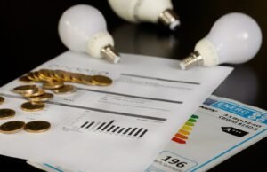 Por que os preços dos serviços aumentam para as mercadorias e quando começam a diminuir