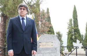 Puigdemont pergunta a coragem de Catalon na UE e acusa o bloqueio de PP