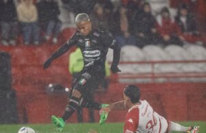 Os furacões não poderiam fazer isso com onze calcus e não podiam tomar uma Copa da América do Sul