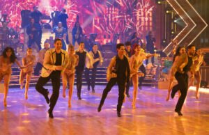 O DWTS Pro envia fãs para Frenzy com fotos de pôr do sol único