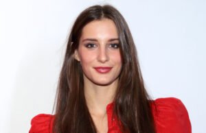 A filha de Tim McGrath, Audrey Post, os fãs postaram ‘Love Birds’ com o ator