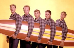 O último sucesso de Brian Wilson em Beach Boys, foi impedido de escrever sobre as reivindicações do novo livro