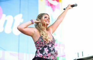 Lauren Alinea revela que sua filha recém -nascida se juntará à turnê com a icônica banda country