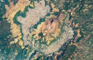 A caldeira ‘Narak’ da Supersulcânica no Japão é 17 vulcões diferentes em casa – do espaço à terra