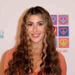 ‘DWTS’ Pro Emma Slater é deuses ‘gregos’ em uma nova foto