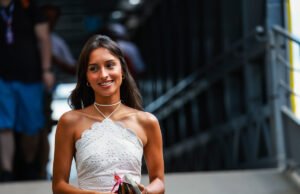 A namorada de Charles Lecalke surpreende os fãs com a ‘deusa’ da roupa Legie