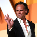 Os fãs chamam Walton Goggins de ‘lendo -se de enredar’ depois que ele levantou um segredo ‘