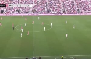 A última apresentação de Messi em frente à galáxia: o outro planeta é