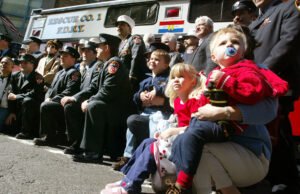 A Internet continua ‘berrando’ o pai ardente de um noivo, o pai do fogo despertando seu casamento após sua morte no 11 de setembro: ‘Todos esses anos e eles continuavam fazendo.