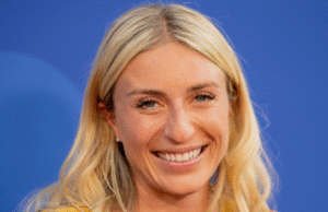 A estrela do HGTV, Gesley Roth, derrete os corações com o doce marco de uma garota