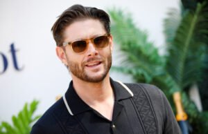 Jensen Les Claus faz um discurso completo em uma convenção sobrenatural, mas todos os fãs poderiam se concentrar em