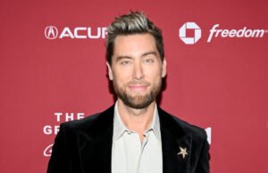 Lance Bass carrega doce homenagem a pessoas famosas e os fãs dizem que não são dos anos 90
