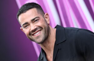 A estrela de ‘dona de casa desesperada’ Jesse Metcalfa pesa em um drama de elenco de rumores