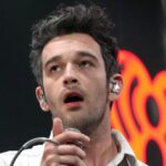 Matty Moune abraçou a Sra. Choramos depois de Taylor Swift Drama