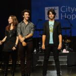 Exes do Disney Hall Limpe o Hot and Performance