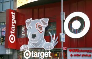 Atingir novos executivos do CEO durante o declínio contínuo de vendas