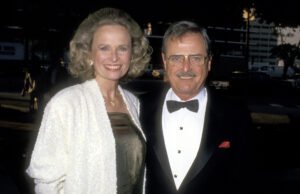 William Daniels, 98, esposa e M*a*s*h compartilham fotos raras com ícone