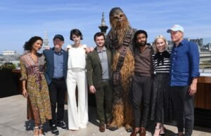 A estrela ‘Star Wars’ oferece uma solução para o topo do topo, além de jogar sua forma icic novamente