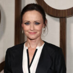 Alexis Bledel torna raro de volta a ‘keucllasting’ 23 anos após a Disney