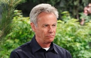 A literatura “The Young and the Restless” Clássico Clipe e Triton Rogers com Big News