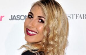 DWTS Pro AMSM Salater Driver ‘Checki’ Bikine Fotos