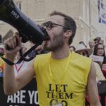 London Rally exige o lançamento de reféns em Gaza como um nenem ladrões