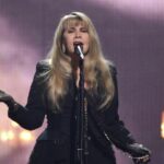 Stevie Nicks muda o ombro e colocou as datas turísticas