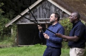 A principal diplomacia do Reino Unido recebe aviso para a pesca ilegal com o vice -presidente JD Vans