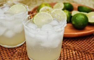 Está quente. Faça esta bebida mexicana refrescante – um necessitador – para esfriar