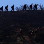 Como um desfiladeiro do fogo do vento, o calor permanece no sul da Califórnia no sul da Califórnia
