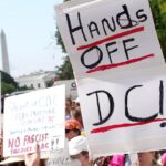 É claro que o Trump quer flexionar no DC, onde os democratas o impedem?
