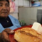Como um pedaço de pão recebe o desastre da juventude da Bolívia em frente à eleição