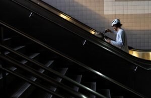 Após a queda de junho, está o Metro Riderips; Pia de embarque de ônibus