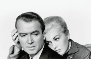 Icônica estrela de Hollywood, 92, empurrando de volta a biografia sobre o Romance de destaque