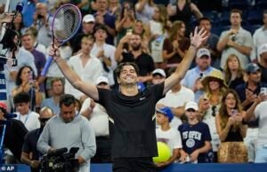 James Blake: As melhores esperanças da América ficam surpreendentemente surpresas ao mundo e abrem os EUA