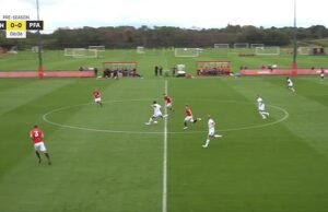 A antiga liga do campeonato a linha parcial contra uma pessoa com menos de 21 anos