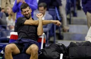Novak Jokovy é alto e acima de sua antiga meia final – seu oponente Karloz Alas Altaraz Golf