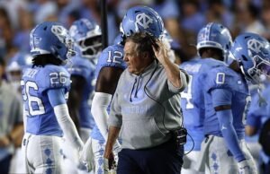 Bill Bellychin Jordan Wies para a UNC de Lordon, que será derrotada, o que será melhor para sua equipe