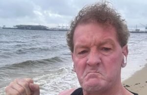 Ricky Ricky Ricky Ricky Nixon, foi ferido por ter visto a pressa no hospital