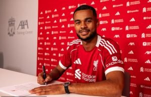 Codey Gowakpo está interessado no novo acordo do Liverpool e na influência da Baviera de Munique