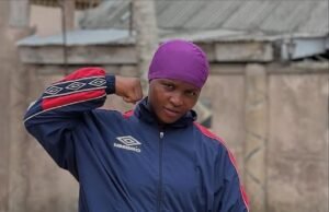 As boxers do Campeonato Esportivo de Liverpool são proibidas porque não estão em seus descrentes porque não têm exame sexual