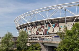 Western Ham no estádio das partes para dobrar os custos dos jogos masculinos no estádio da festa no estádio de Londres