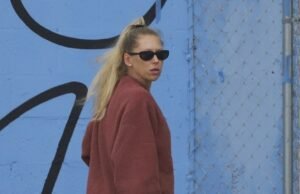 A ex-estrela do tênis Anna Cornosova foi destruída após a gravidez de choque após a publicação da gravidez