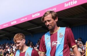 Os momentos Mellar ficaram impressionados com o enchimento de um ligério de 44 anos, não um Liger-forçado a fazer um golpe bizarro a um golpe bizarro “desistência”