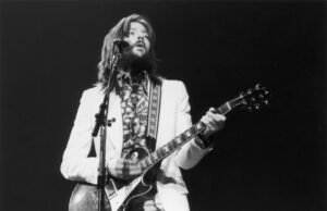 O ícone da guitarra Eric Clapton, 80, afetando o anúncio em 5 de agosto: ‘Seja o primeiro a saber’