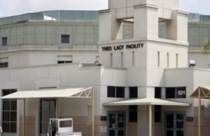 Os ex-presos de prisioneiros para presos, não na prisão