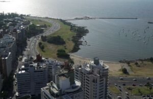 Salário do Salário: Especialistas de homens 27% a mais do que mulheres no Uruguai