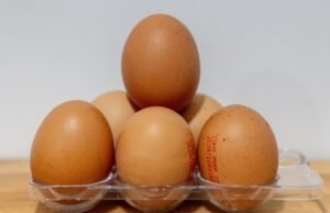 Por que os ovos na Espanha são tão brilhantes