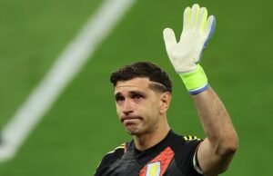 No verão, Astron Villa Willa, não teve a verdade e por que ele foi deixado de fora do palácio de cristal, e as estrelas esperam pela paz e cinco jogadores -chave, e